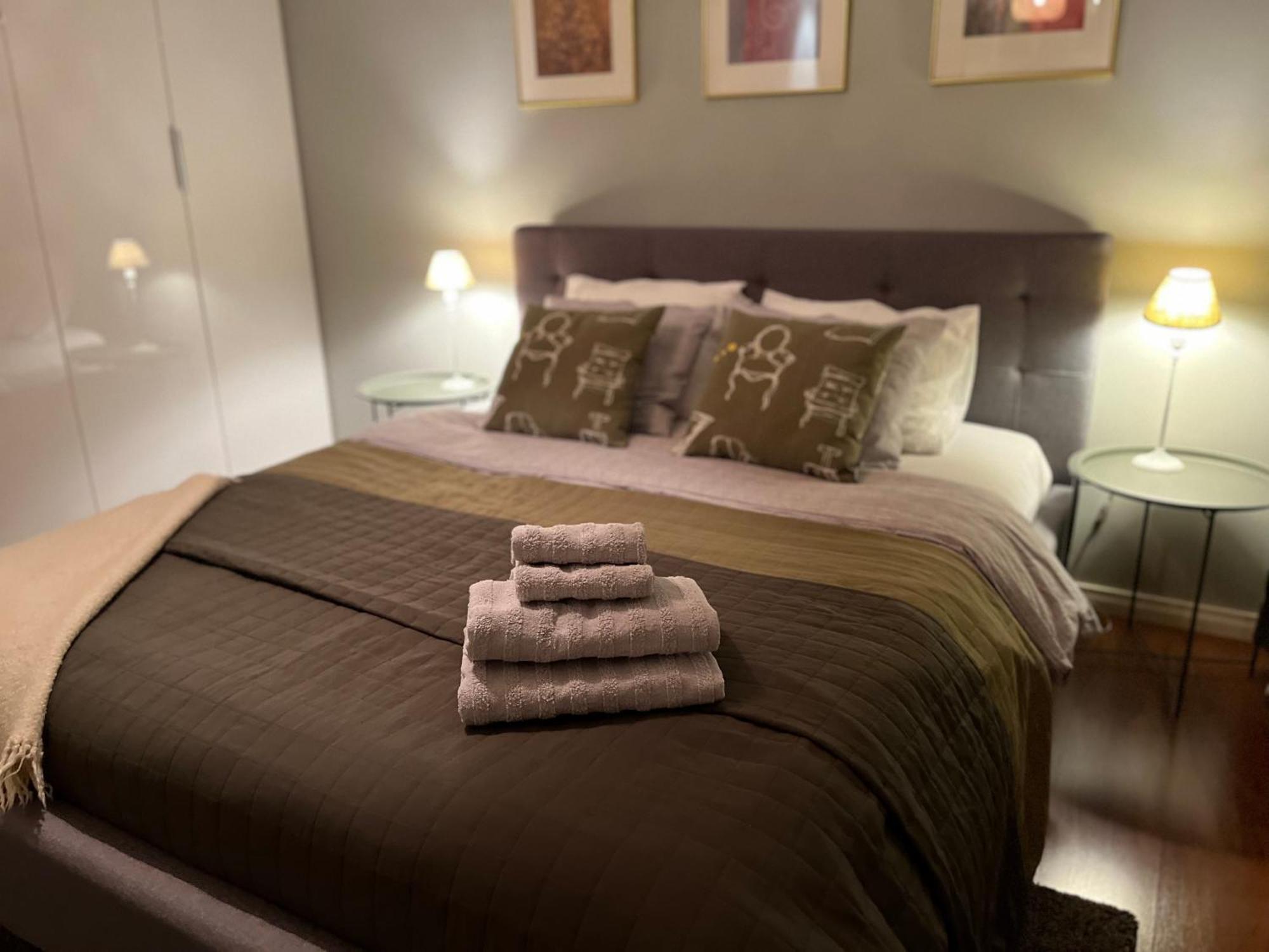 Piani City Apartment โรวานิเอมิ ภายนอก รูปภาพ