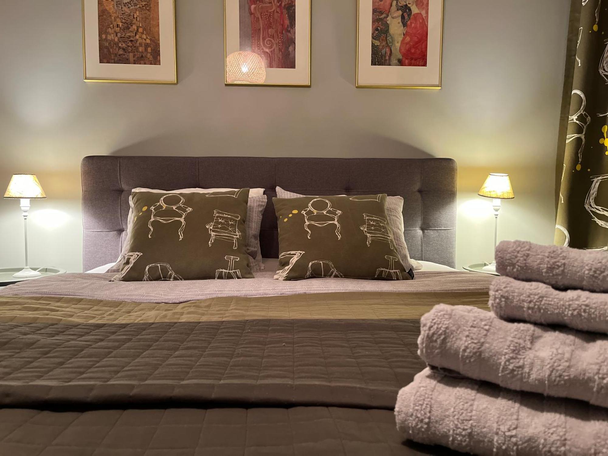 Piani City Apartment โรวานิเอมิ ภายนอก รูปภาพ